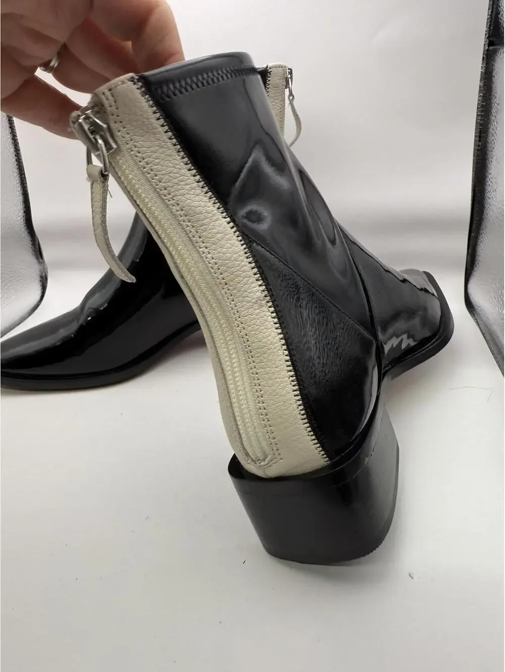 Linea Paolo Velore Color Block Bootie Black Patent Leather Women's Ankle  5.5
